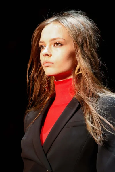 Look 70